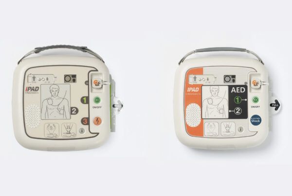 Halb- vs. Vollautomatischer AED
